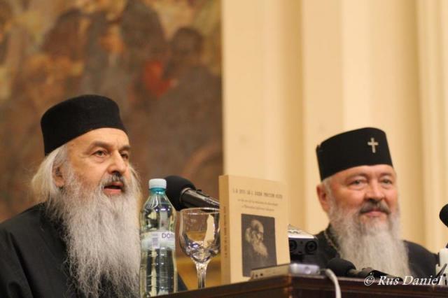 Părintele Rafail Noica a conferenţiat la Cluj, în prezenţa a mii de credincioşi