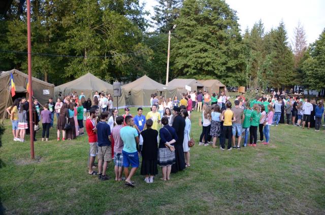 Fotografii: Viorel Cătușanu Extraordinara aventură a vieții în Hristos