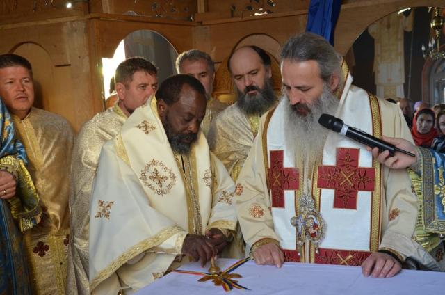 PS Innocentios, la resfinţirea bisericii din Dorobanţ: „Nu m-am bucurat niciodată de atâta ospitalitate şi dragoste“