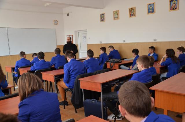 Proiectul  național „Dialoguri la ţintă”, la Liceul „Grigore Moisil” din Iași