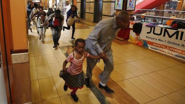 În Somalia, al-Shabab, cel care în septembrie a măcelărit o mulțime de oameni într-un centru comercial din Kenya, a jurat să asasineze până la ultimul somalez creștin. Vremea intoleranței: războiul religios