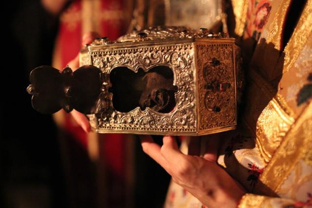 Capul Sfântului Ioan Gură de Aur, păstrat la Mănăstirea Vatoped, Athos / Foto: monah Theologu Vatopedinul Capul Sfântului Ioan Gură de Aur, păstrat la Mănăstirea Vatoped, Athos