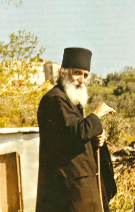 Duhul lumesc ne ademeneşte dulce şi ne amărăşte veşnic... Duhul lumesc ne ademeneşte dulce şi ne amărăşte veşnic...