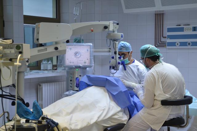 „Vezi bine!” - Operaţii de cataractă la cel mai mic preţ