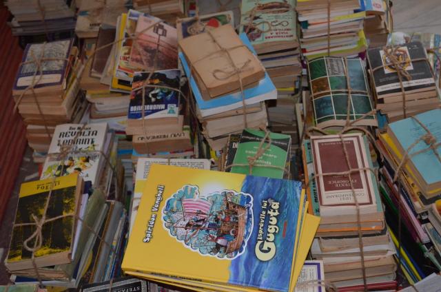 1.000 de cărţi pentru copiii de la Şcoala din Schitu Stavnic