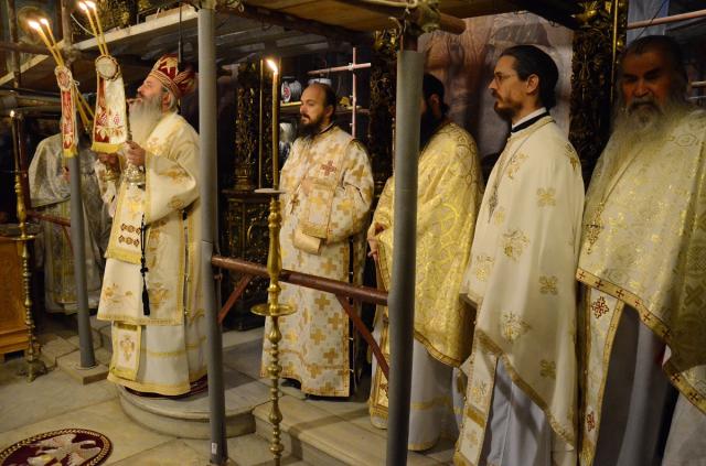 Sfântă Liturghie oficiată de IPS Mitropolit Teofan la Mănăstirea Golia (GALERIE FOTO)