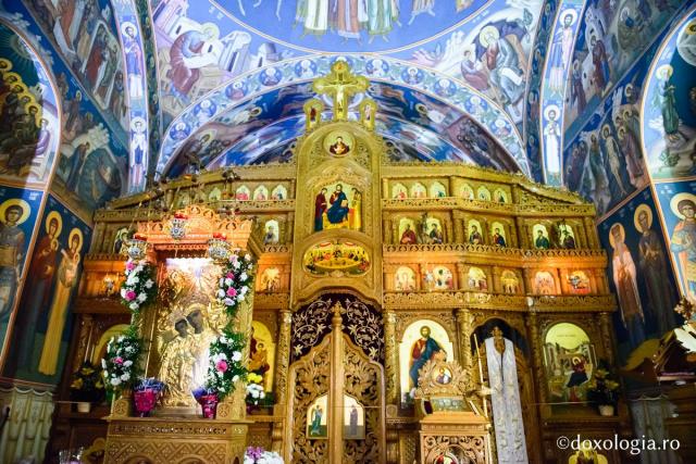 Icoana Maicii Domnului de la Mănăstirea Hadâmbu Icoana Maicii Domnului de la Mănăstirea Hadâmbu