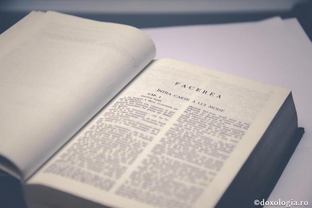 Cum citim și tâlcuim Sfânta Scriptură și pe Sfinții Părinţi