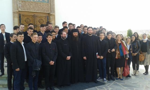 Proiectul „Dor de rugăciune“, la Seminarul Teologic din Botoşani