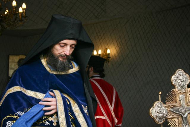 Părintele Arsenie de la Pângărați:  „Acesta este Hristos: coboară sub ultimul om!”