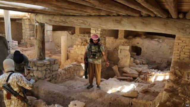 Statul Islamic demolează vechea mănăstire Mar Elian