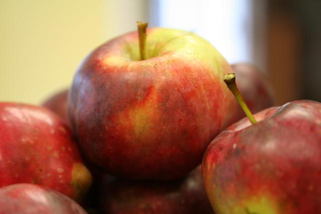 Cum vă puteți detoxifia colonul cu suc de mere