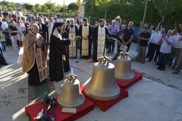 Sfințirea clopotelor și a crucilor pentru viitoarea Catedrală Episcopală din Madrid