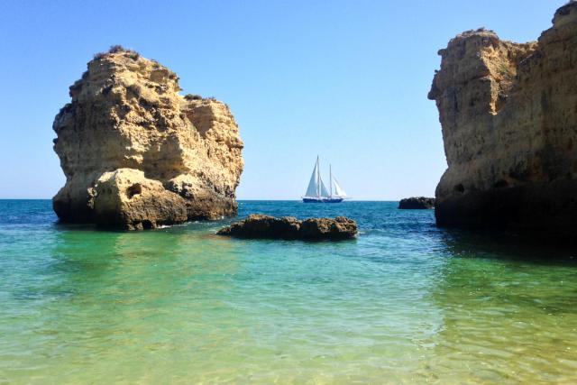 Nu lăsați patimile să vă tulbure barcă cu pânze