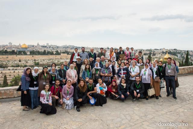 Pelerinul de la uşa inimii noastre Pelerinul de la uşa inimii noastre