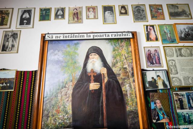 Să ne întâlnim la poarta Raiului! / Foto: Oana Nechifor tablou părintele Paisie Olaru