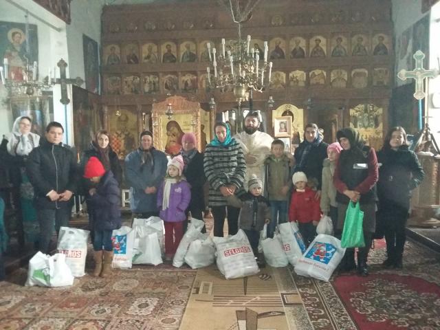 11 familii au primit ajutoare în Parohia Pocreaca