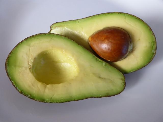 Avocado, hrană esențială pentru bebeluși