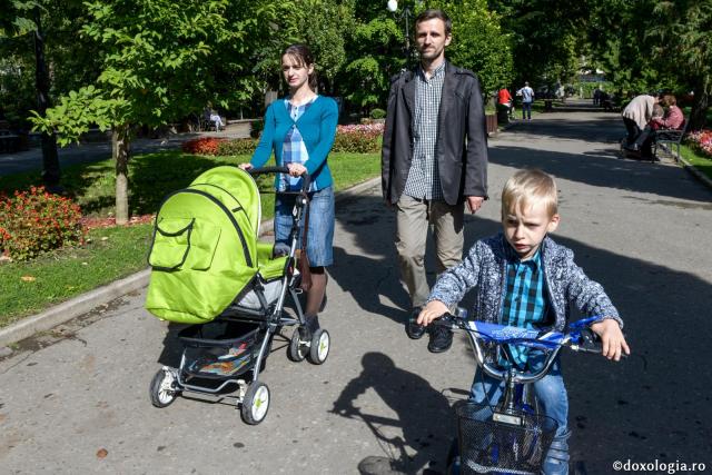 familie la plimbare