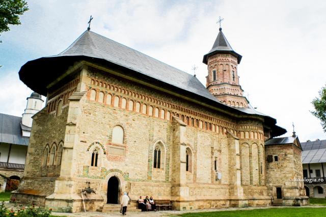 Arhimandritul Timotei Ionescu a reînnoit viața monahală la Mănăstirea Neamț
