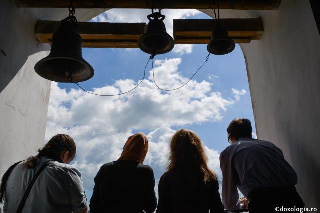 Foto: Oana Nechifor Nu face pe deșteptul când te rogi!