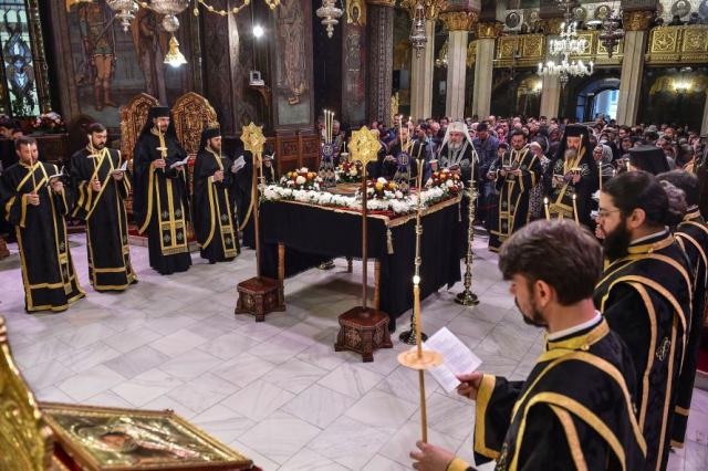 Patriarhul României: „Prohodul Domnului este o aşteptare în stare de priveghere a Învierii Sale”