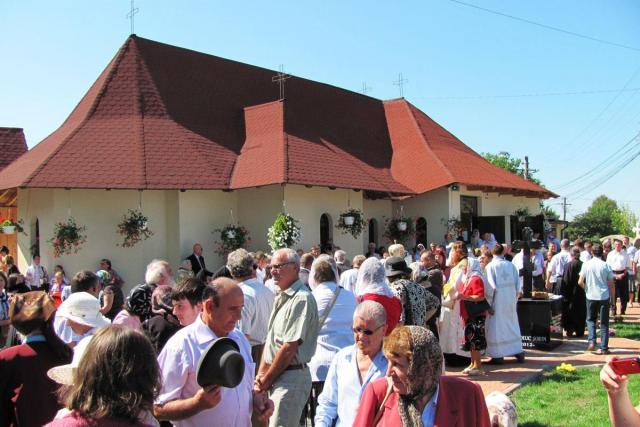 Slujire arhierească în Parohia misionară ucraineană „Sfinții Apostoli”
