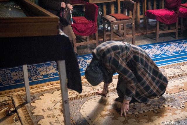 Foto: doxologia.ro „Așa, Doamne, Împărate, dăruiește-mi ca să-mi văd greșelile mele!”