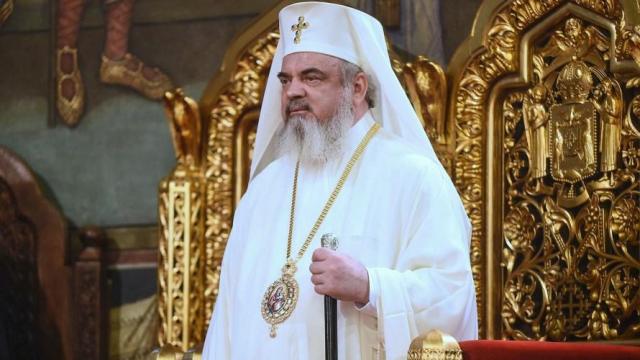 Patriarhul României: „Copiii şi tinerii sunt mărturisitori ai bucuriei Învierii lui Hristos”
