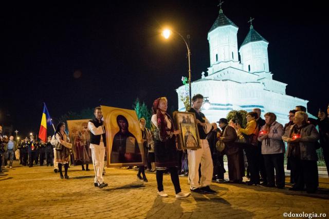 Sfinții – prieteni ai lui Dumnezeu și prieteni ai credincioșilor / Foto: Oana Nechifor procesiune