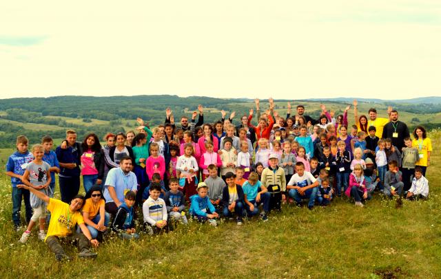 Tabără  de  vară  pentru copiii  și  tinerii  din  satele Baranca, Racovăț și Hilișeu Horia