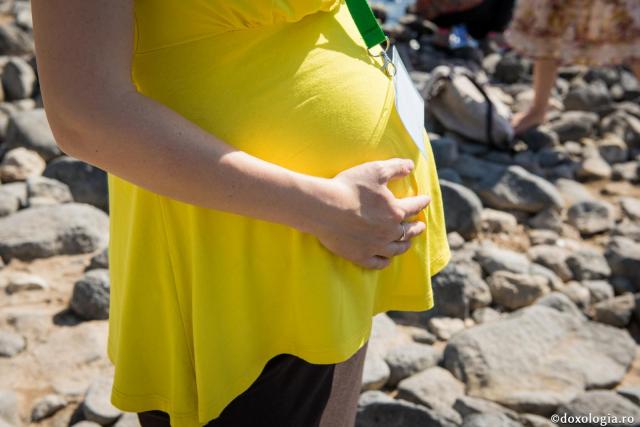Lăsați copiii să vină pe lume! / Foto: Oana Nechifor femeie însărcinată