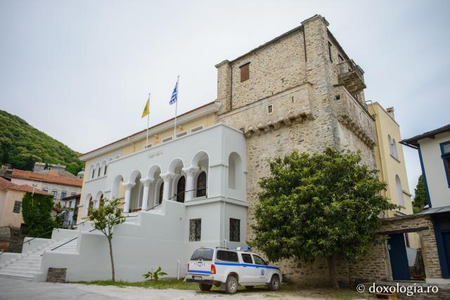 Clădirea Sfintei Chinotite din Muntele Athos / Foto: Pr. Silviu Cluci Clădirea Sfintei Chinotite din Muntele Athos
