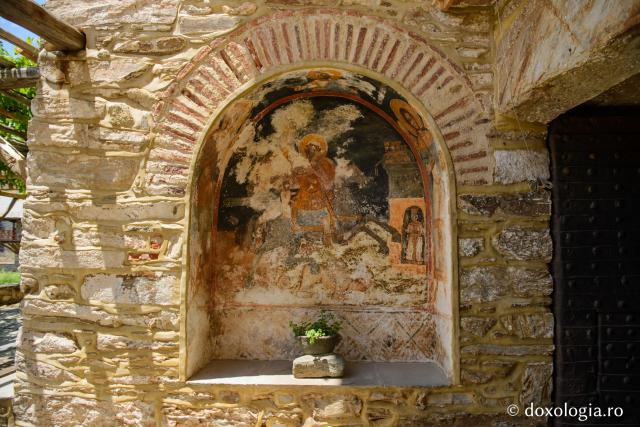 Odoarele Mănăstirii Stavronikita