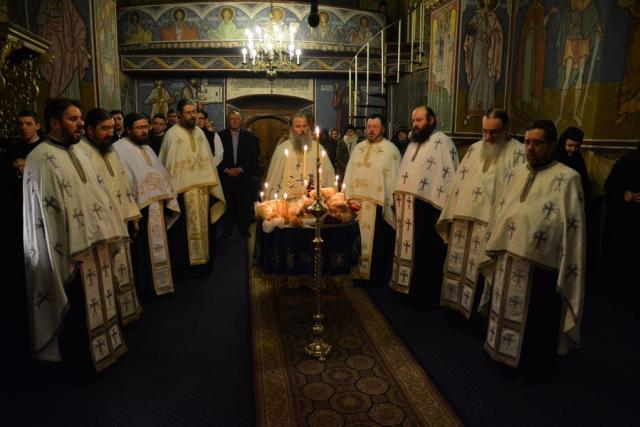 Sfinţii Atanasie şi Chiril, prăznuiţi la Mănăstirea Copou