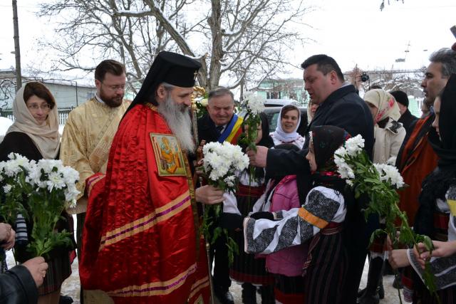Fotografii: Lucian Ducan Mitropolitul Moldovei și Bucovinei, la Poiana-Vorona: „Să nu-i judecăm pe cei care au căzut în păcate grele”