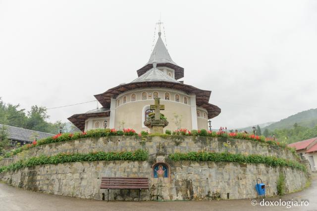 Mănăstirea renăscută din ruină – Sfântul Sava Berzunți
