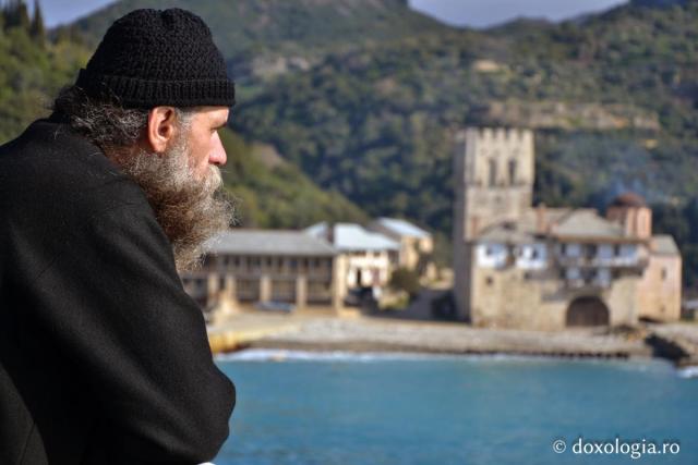 Foto: pr. Silviu Cluci Dialog despre post cu un călugăr din Sfântul Munte