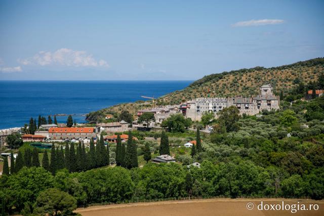Mănăstirea Vatoped – vedere dinspre apus / Foto: Pr. Silviu Cluci Mănăstirea Vatoped – Athos