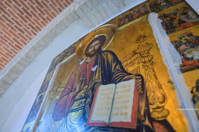 Foto: Oana Nechifor Pocăiţi-vă! Şi va fi revoluţie...