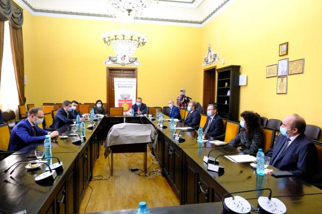 UAIC continuă demersurile pentru înființarea Extensiunii de la Botoșani