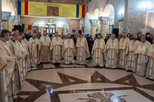 Proiectul socio-cultural „O sută de cateheze în Postul Crăciunului” a debutat în Protoieria Bacău