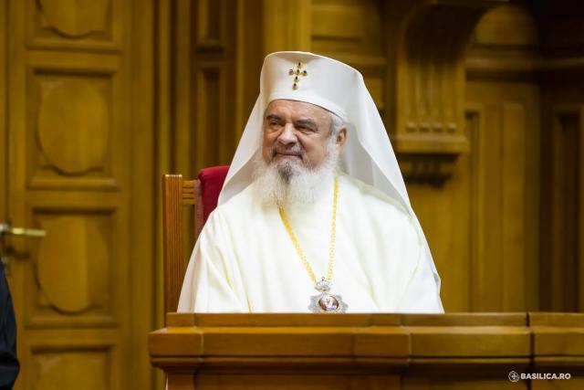 Patriarhul Daniel: Pe Sfântul Nicolae milostenia discretă l-a făcut popular