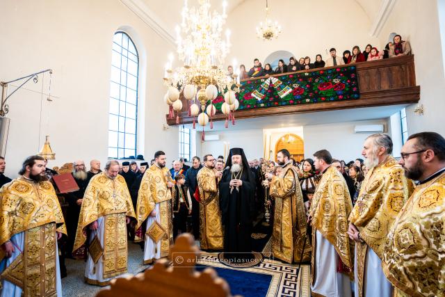 Liturghie arhierească la Mănăstirea Arbore