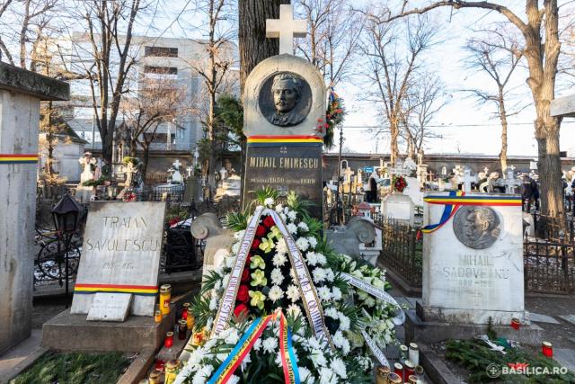 Mormântul poetului Mihai Eminescu
