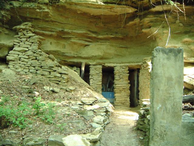 Peștera Sfântului Onufrie de la Vorona