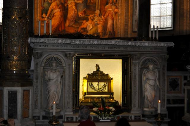 Cinstitul lanț al Sfântului Apostol Petru - în Basilica San Pietro in Vincoli, Roma