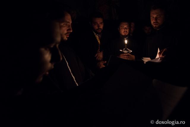 (Foto) Participanții la Masterclass-ul de Cânt Bizantin - priveghere pentru Sfinții Epictet și Astion (Foto) Participanții la Masterclass-ul de Cânt Bizantin - priveghere pentru Sfinții Epictet și Astion