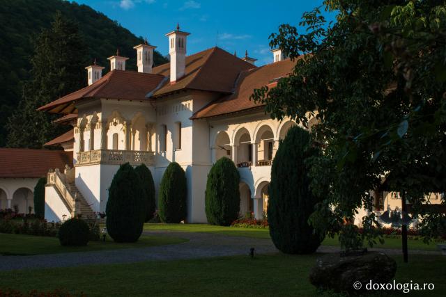 Mănăstirea Brâncoveanu – Sâmbăta de Sus 