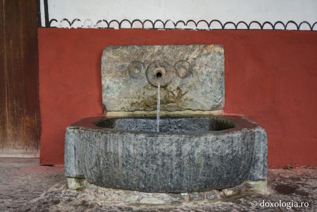 Mănăstirea Rila este privită ca una dintre cele mai importante monumente culturale, istorice şi arhitecturale ale Bulgariei. / Foto: Pr. Silviu Cluci Mănăstirea Rila – Bulgaria